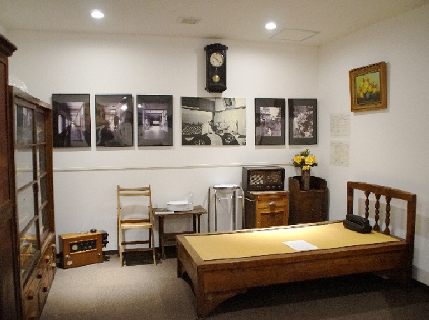 旧富士見高原療養所資料館中，仍留存著許多名人曾在療養院接受治療的資料。