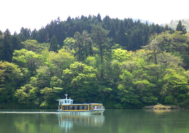 阿賀野川遊覽船
