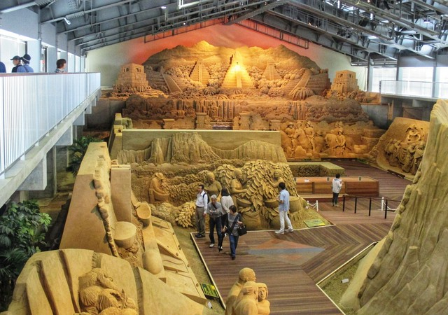 鳥取砂丘．砂之美術館