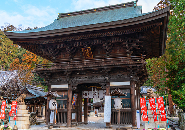 日牟禮八幡宮