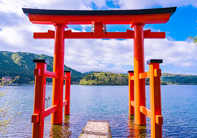 平和鳥居