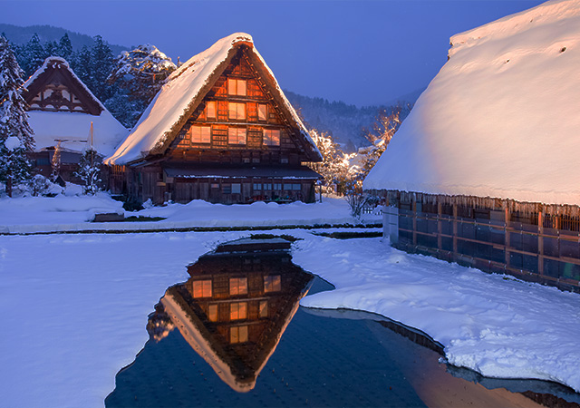 合掌村夜間點燈