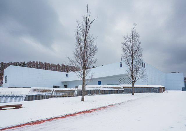 青森縣立美術館
