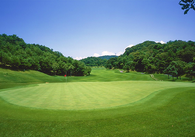 豪斯登堡鄉村俱樂部