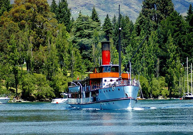 百年蒸氣遊船 TSS Earnslaw