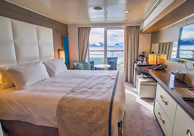 北冕號．尊爵客房Balcony Stateroom