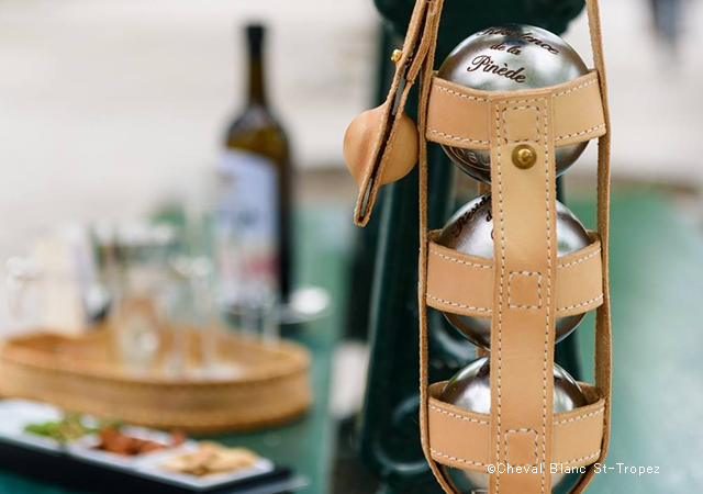 聖特羅佩日落法式滾球Place Des Lices Pétanque