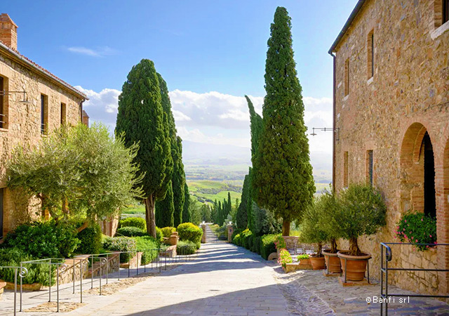 5星．Castello Banfi – Il Borgo