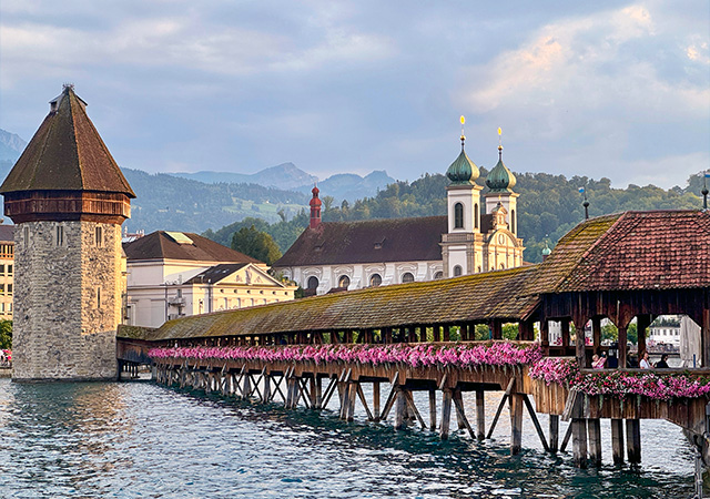 卡貝爾橋Kapellbrücke