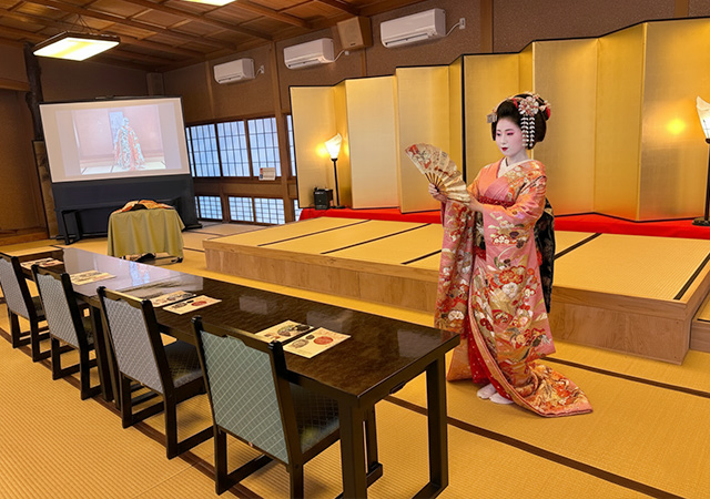 秋田藝妓歌舞表演