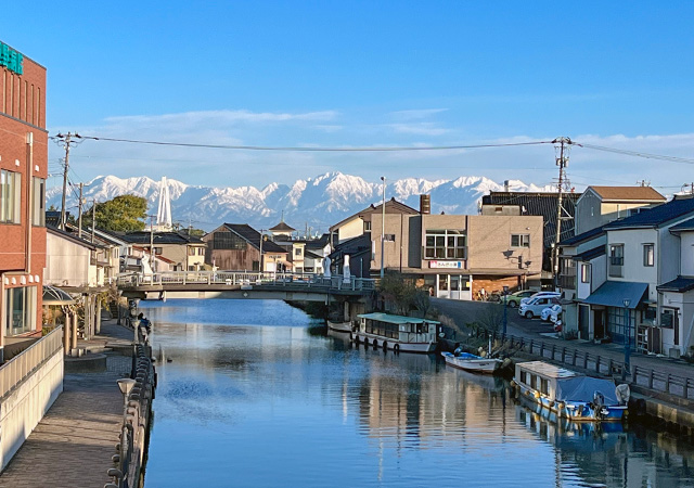 新湊內川
