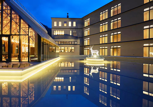 北海道二世谷羊蹄春簪雪．洞爺湖鶴雅洸之謌質宿五日